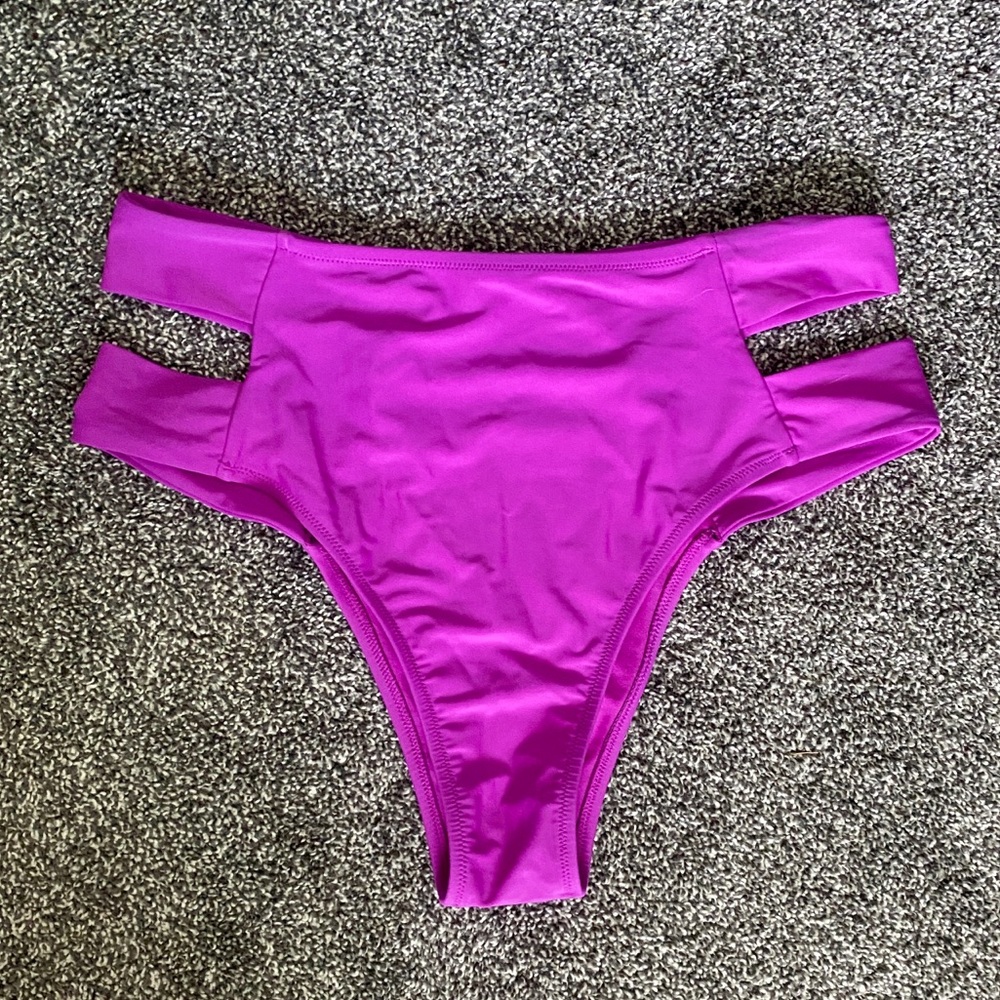 Express Purple Cut-Out Swimsuit Bottoms | Size Large